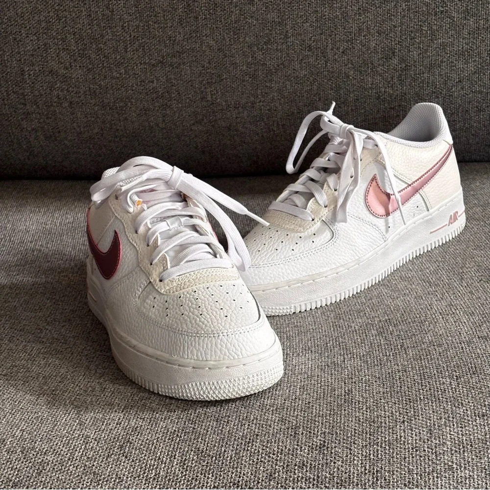 Nike White and Pink rose gold Air Force 1 Sneakers size 6.5Y Girls